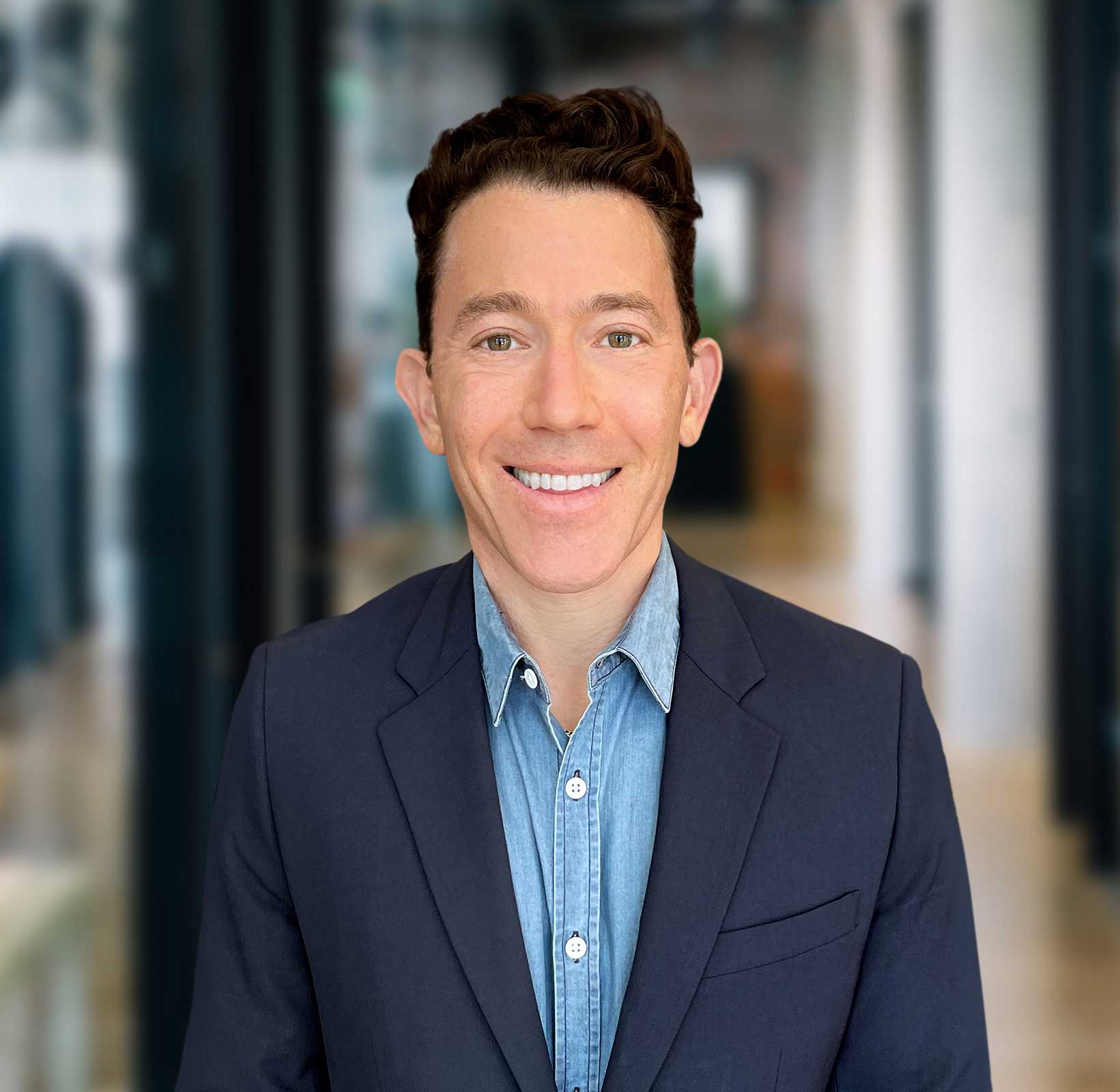 headshot of Bradley Rosen